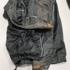 Kleding - jas, a été signalé par Centraal magazijn utilisant iLost
