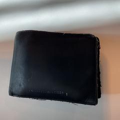 Portefeuille Owusu., a été signalé par Gemeente Amsterdam - Bureau Gevonden Voorwerpen utilisant iLost