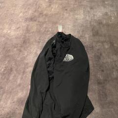 T shirt, zoals gemeld door Van der Valk Hotel Haarlem met iLost