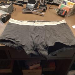 Roupa interior Calvin Klein boxers, como reportado por MEININGER Hotel Brussels City Center utilizando o iLost