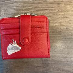 Lommebok Troito c, som rapportert av Gemeente Amsterdam - Bureau Gevonden Voorwerpen ved bruk av iLost