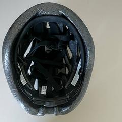 Diverse - Helm, a été signalé par Centraal magazijn utilisant iLost