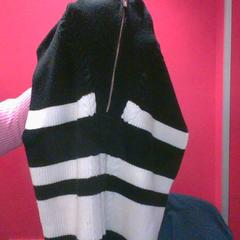 Jertsea black and white, gisa salatu by MEININGER Hotel Roma Termini iLost erabiliz