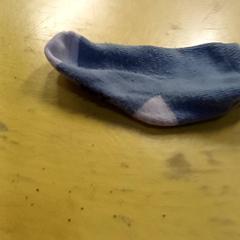 靴下 がiLostで IKEA Lille によって報告されました