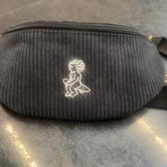 Táska, amint azt Rotterdam The Hague Airport az iLost segítségével jelentette.