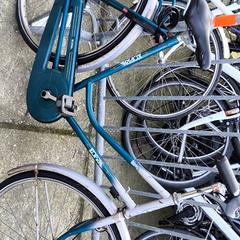 Bicicleta feminina Kopra, segundo informou Stadswerk072 usando iLost