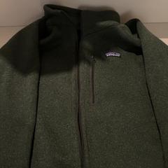 Giacca Green, come riportato da Van der Valk Hotel Eindhoven - Best utilizzando iLost