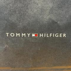 Purchase tommy hilfiger tomm, gemeldet von Designer Outlet Roermond über iLost