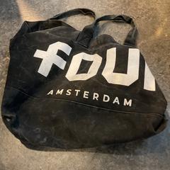 가방, iLost를 사용하여 Gemeente Amsterdam - Bureau Gevonden Voorwerpen에 보고됨