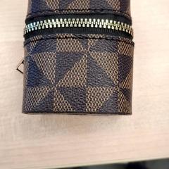 Peňaženka monnaie, ako bolo nahlásené IKEA Avignon pomocou iLost