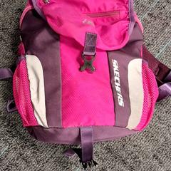 Ruksak Rose,, ako bolo nahlásené Breng Nijmegen pomocou iLost