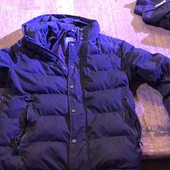 Txamarra Zwart, gisa salatu by De Heeren van Aemstel iLost erabiliz