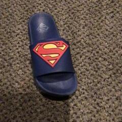 Sandalen Kinder, gemeldet von Van der Valk Hotel Zwolle über iLost