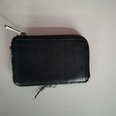 Porte carte, como reportado por Agence Mobilités utilizando o iLost