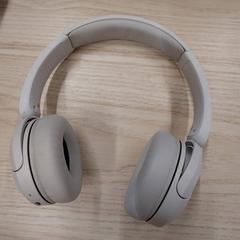 Casque audio, a été signalé par IKEA Nantes utilisant iLost