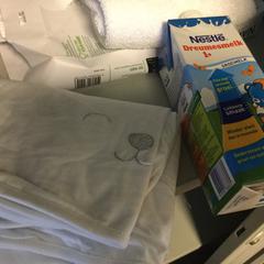 Baby milk, shirt, segundo informou Conscious Hotel Museum Square usando iLost