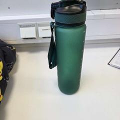 Láhev na pití, jak nahlášeno IKEA Åsane pomocí iLost