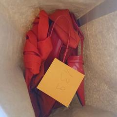 Skor & Handskar gloves, rapporterat av Conscious Hotel Westerpark med iLost