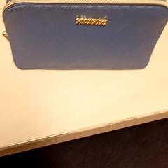 İLost kullanarak Mövenpick Hotel Amsterdam City Centre tarafından bildirildiği gibi Çanta