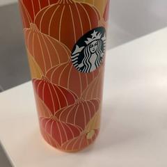 Bouteille à boire, a été signalé par IKEA Amsterdam utilisant iLost