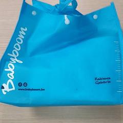 Saco - Draagtas Babyboom, como reportado por Centraal magazijn utilizando o iLost