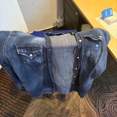 Jacket blauw, as reported by Haven Hotel Rotterdam using iLost