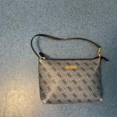 Sac, a été signalé par Breng Arnhem utilisant iLost