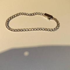 Armbånd Steentjes, som rapportert av IKEA Groningen ved bruk av iLost