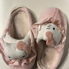 İLost kullanarak Room Mate Bruno tarafından bildirildiği gibi Shoe PINK