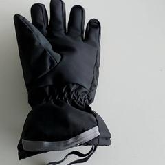 Clothing - Handschoen, as reported by Regio Limburg - Leuven using iLost