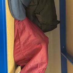 Ryggsäck & Shoppingväska Schwarz, Rot, rapporterat av MEININGER Hotel Dresden Zentrum med iLost