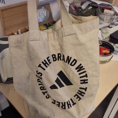 Shopper tas gevonden - UvA, gerapporteerd met iLost