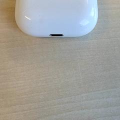 حافظة airpods، كما تم الإبلاغ عنه بواسطة Connexxion Haarlem IJmond عبر iLost