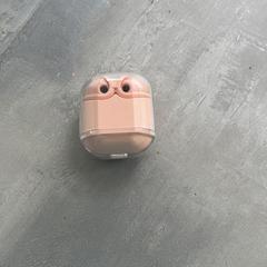 Airpods case, zoals gemeld door RRReis Arriva Achterhoek-Rivierenland met iLost