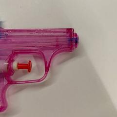 Brinquedo rose, como reportado por IKEA Clermont Ferrand utilizando o iLost