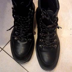 Skor (underkategori), rapporterat av Leonardo Royal Hotel Amsterdam med iLost