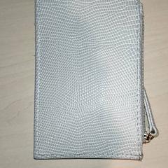 Pénztárca - Belkadi, amint azt Centraal magazijn az iLost segítségével jelentette.