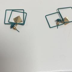 Oorbel, zoals gemeld door ibis Styles Rotterdam Ahoy met iLost