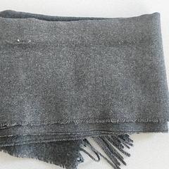 Kleding - Sjaal grijs, jak nahlášeno Centraal magazijn pomocí iLost