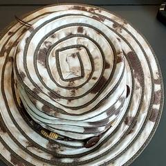 衣類 Hoed がiLostで Centraal magazijn によって報告されました