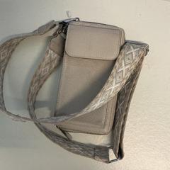 İLost kullanarak Gemeente Arnhem tarafından bildirildiği gibi Çanta T.A.J. de Jong