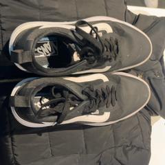 Cipő, amint azt Inntel Hotels Amsterdam Landmark az iLost segítségével jelentette.