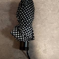 Paraugas, segundo informou Regio Oost-Vlaanderen usando iLost