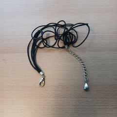 Nyaklánc zwart, amint azt UVO Vervoer az iLost segítségével jelentette.