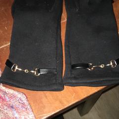 Handschoen، كما تم الإبلاغ عنه عبر iLost