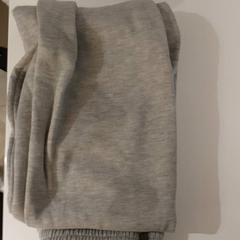 Kleding - Jogging, ha sido reportado por Centraal magazijn con iLost
