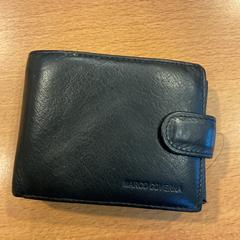 Portemonnee Op naam van Savych, ha sido reportado por Gemeente Amsterdam con iLost