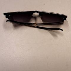 Brille, gemeldet von Qbuzz ZHN über iLost