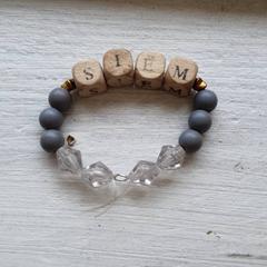 İLost kullanarak DierenPark Amersfoort tarafından bildirildiği gibi Bileklik Met kraaltjes