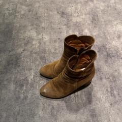 Sko Bruin, rapporterat av Van der Valk Hotel Haarlem med iLost